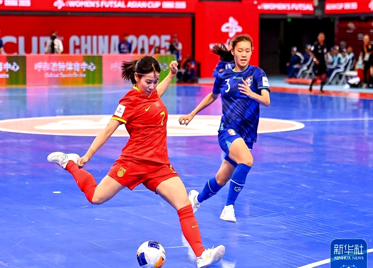 关于紧张激烈的足球赛事,女队力挽狂澜的信息 关于紧张激烈的足球赛事,女队力挽狂澜的信息