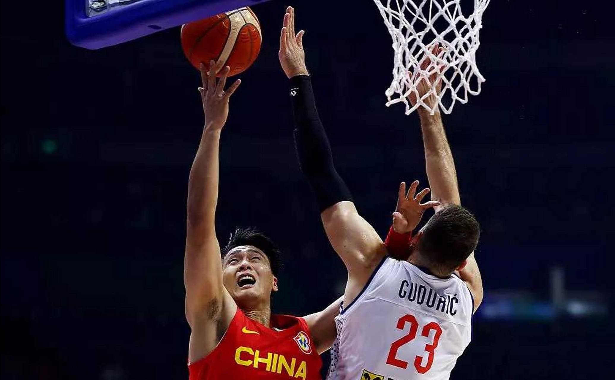 陕西男篮在昨天比赛中击败对手,赢得了比赛 陕西男篮在昨天比赛中击败对手,赢得了比赛