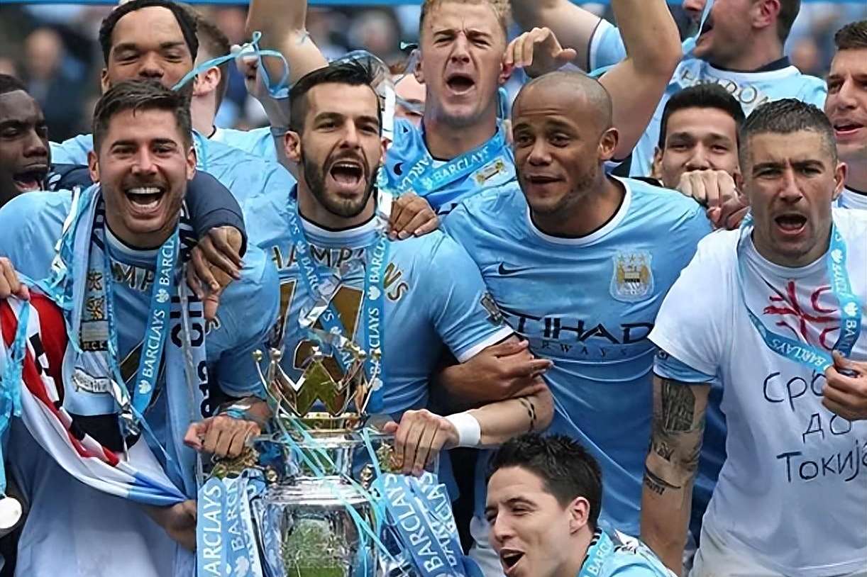 维拉带领西汉姆联成功蝉联英超冠军