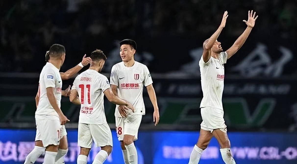 关于上海申花迎战天津泰达:谁将占据优势?的信息 关于上海申花迎战天津泰达:谁将占据优势?的信息