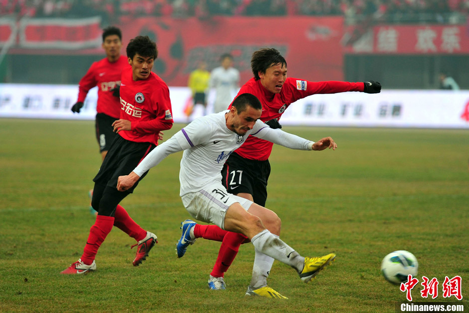 关于辽宁沈阳以稳固防线获胜,迅速跻身中超榜首的信息 关于辽宁沈阳以稳固防线获胜,迅速跻身中超榜首的信息