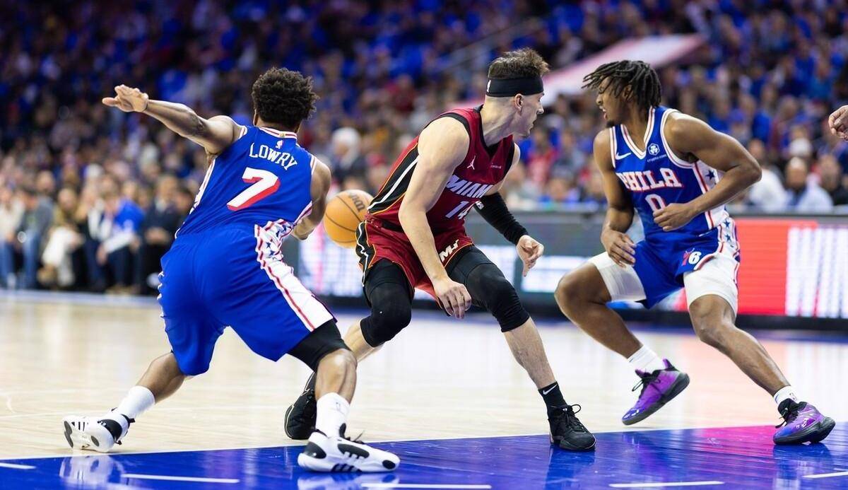 火箭横扫76人,晋级东部 火箭横扫76人,晋级东部